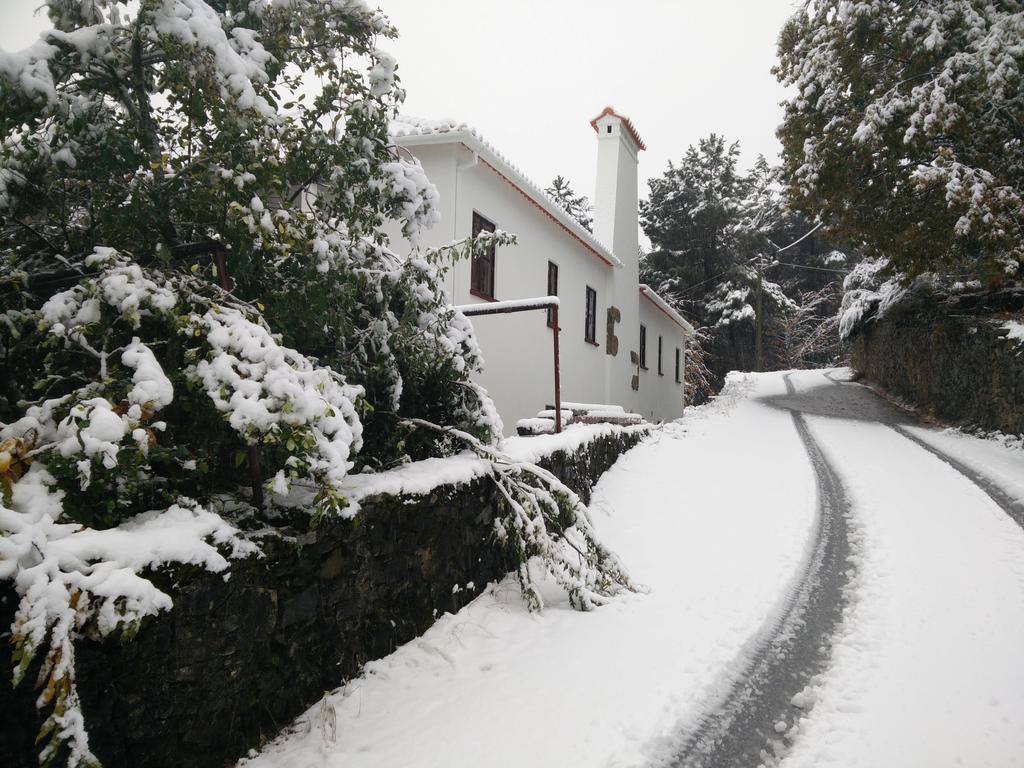 Casa Cerro Da Correia Guest House Manteigas Exterior photo
